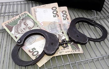 Защита капитана райвоенкомата, задержанного за взятку с вымогательством (ч.3 ст. 368 УК Украины).